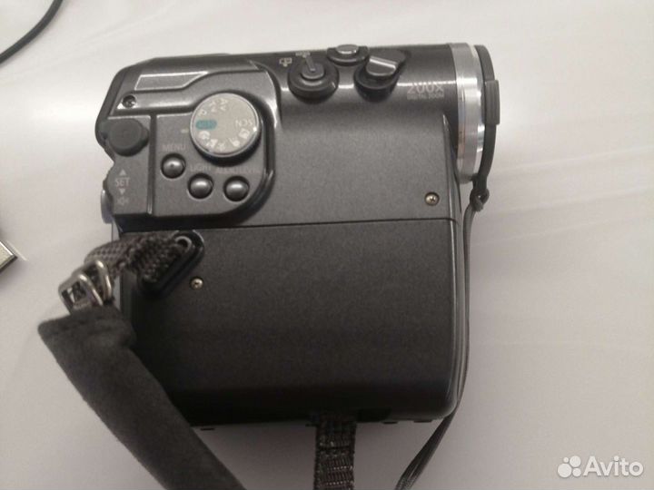 Видеокамера Canon MVX4i