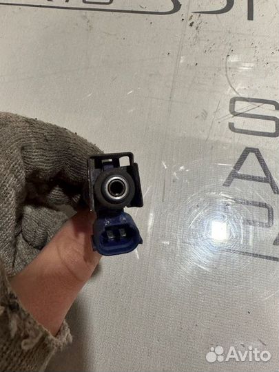 Топливная форсунка Kia Soul AM G4FC 2009