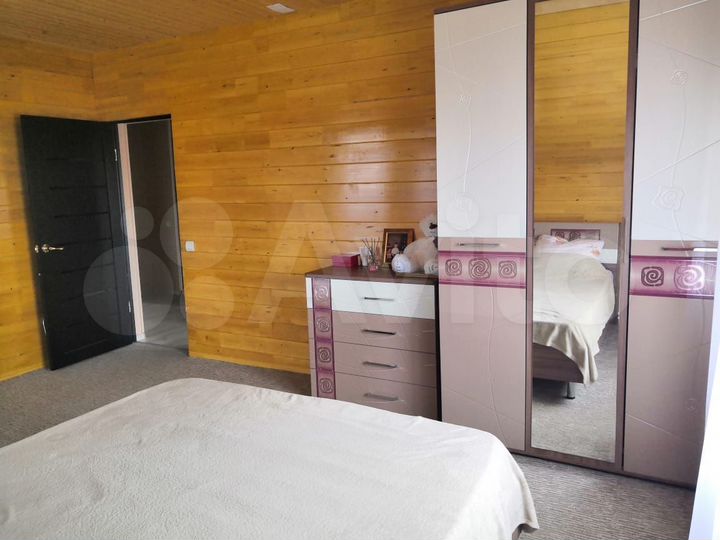 Дом 154 м² на участке 7,5 сот.