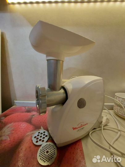 Мясорубка электрическая moulinex