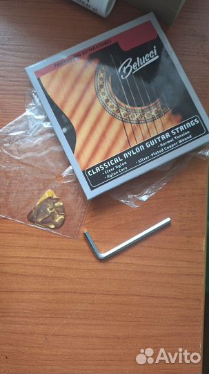 Акустическая гитара belucci
