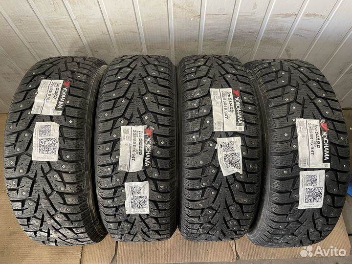 Yokohama Ice Guard Stud IG55 205/55 R16