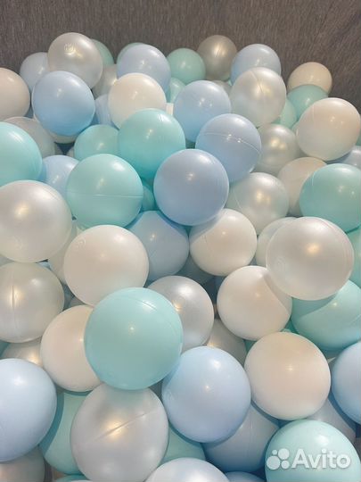Сухой бассейн с шариками