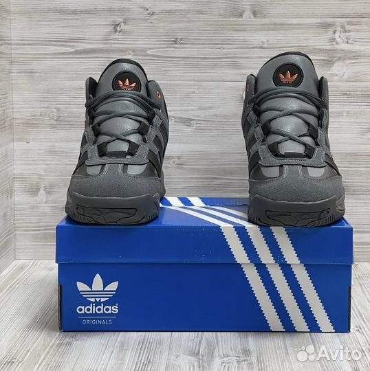 Кроссовки Adidas Gore-Tex зимние с мехом