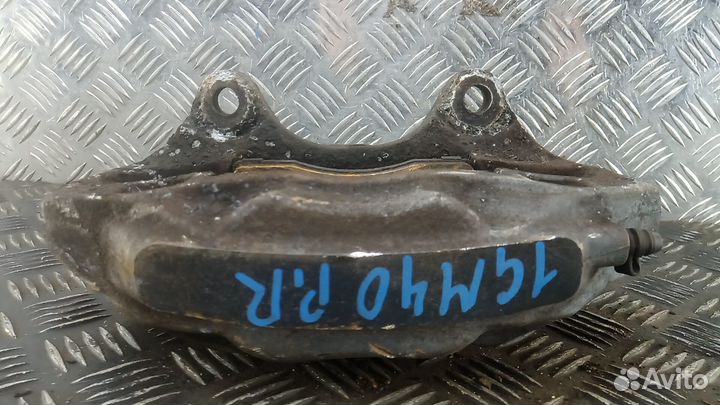 Суппорт тормозной передний правый volkswagen touar