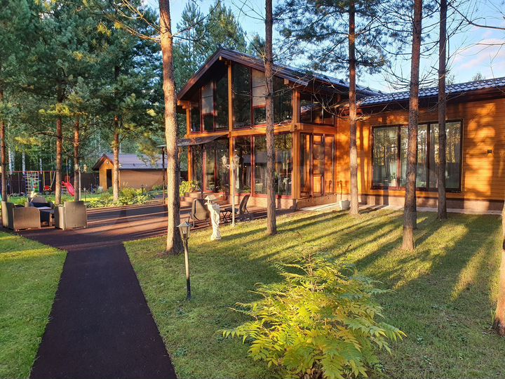 Коттедж 174 м² на участке 21 сот.