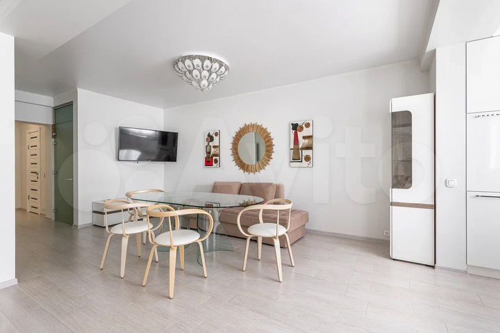 2-к. квартира, 80 м², 14/17 эт.