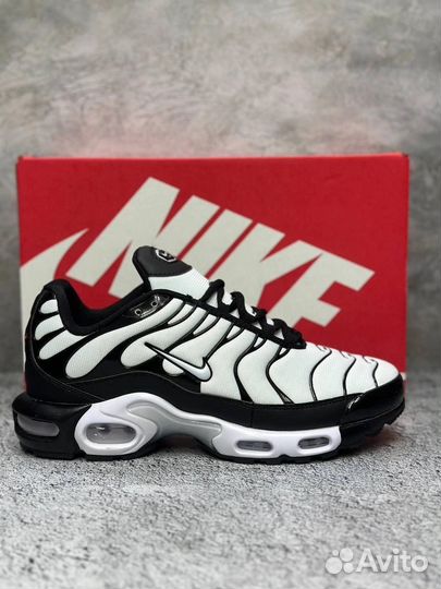 Кроссовки Nike air max tn plus