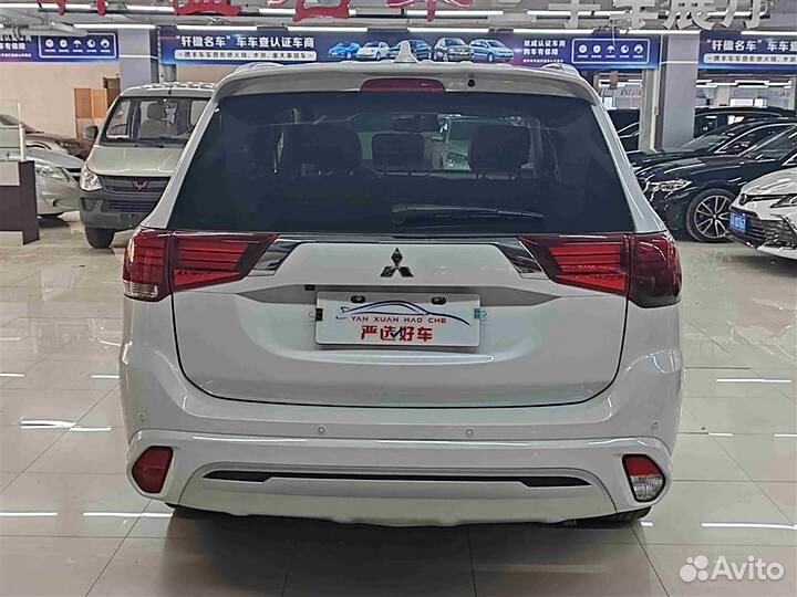 Mitsubishi Outlander 2.4 CVT, 2021, 58 400 км