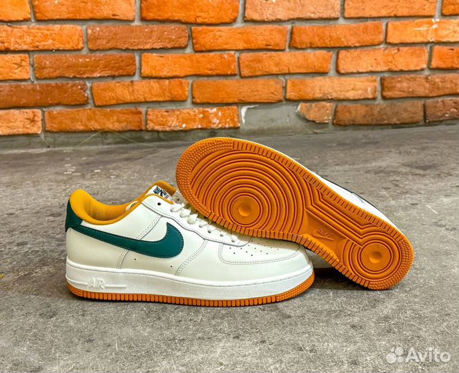 Кроссовки nike air force 1 low cream green