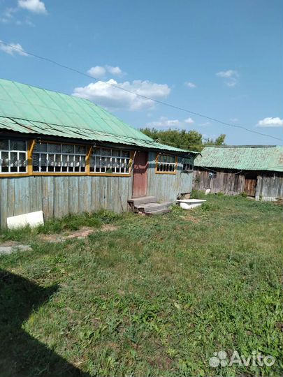Продам деревенский дом и сено