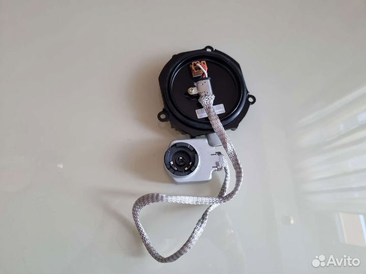 Блок розжига ксенона Nissan Infinity Subaru новый