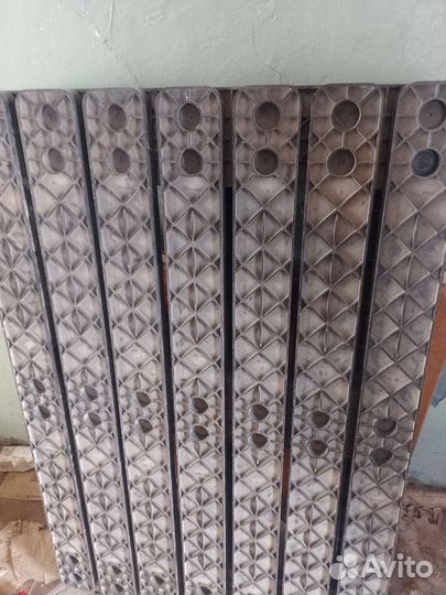 Пластиковые поддоны