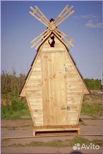 Дачный туалет с декором SDQ