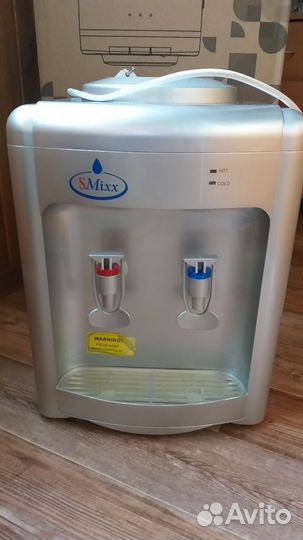 Кулер для воды настольный