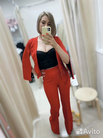 Брючный костюм женский