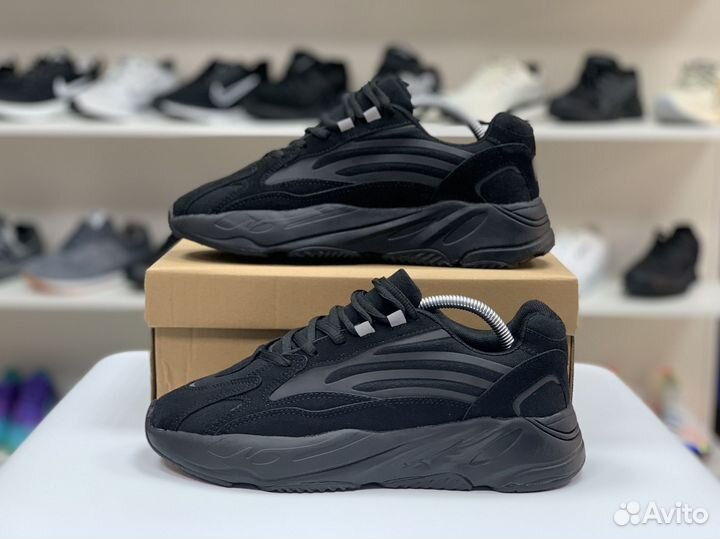 Кроссовки Adidas yeezy 700