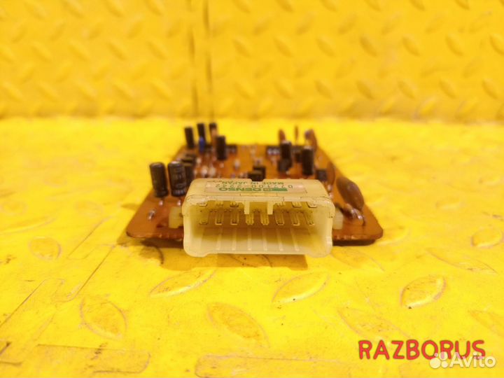 Реостат печки Toyota Vista V20 1986-1991