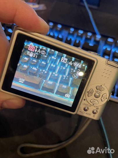 Компактный фотоаппарат lumix