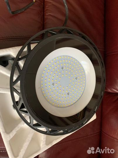 Светильник потолочный светодиодный