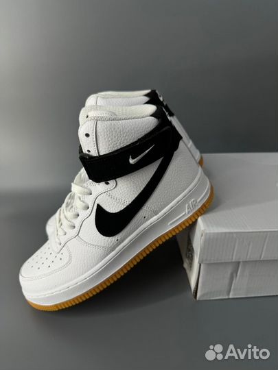 Кроссовки Nike Air Force 1 High '07 Black Swoosh