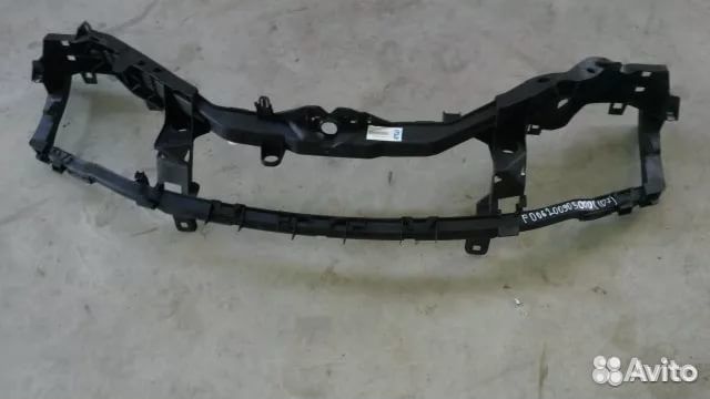 Рамка радиатора (Телевизор) Форд Фокус 2