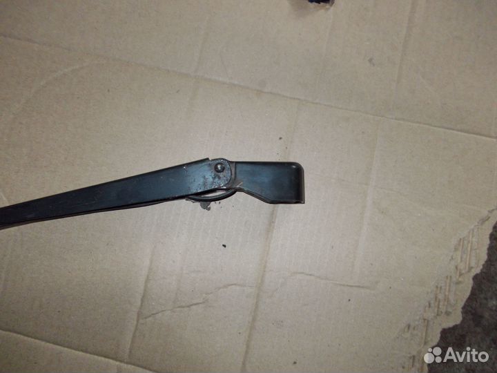 Щеткодержатель Mercedes-Benz Vito W638 1996-2003