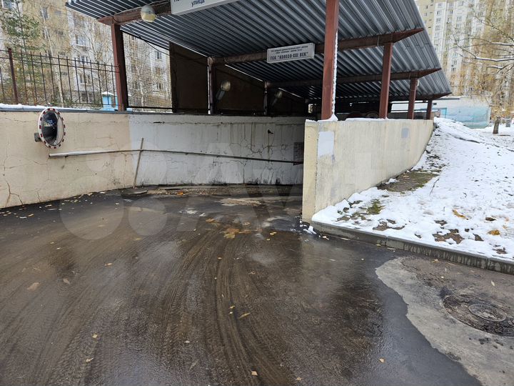 Машиноместо, 18 м²