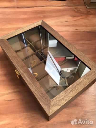 Шкатулка для часов и украшений