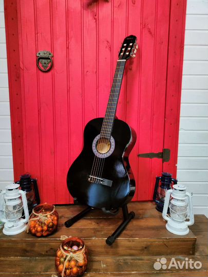 Гитара классическая