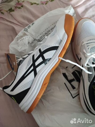 Кроссовки asics новые мужские продам