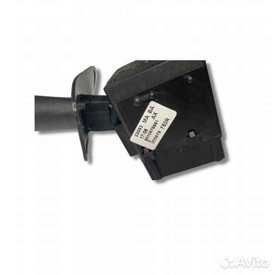 Переключатель дворников (подрулевой) Ларгус правый