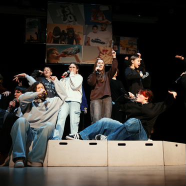 Рэп драма "Моя Мама - Горилла" Спектакль