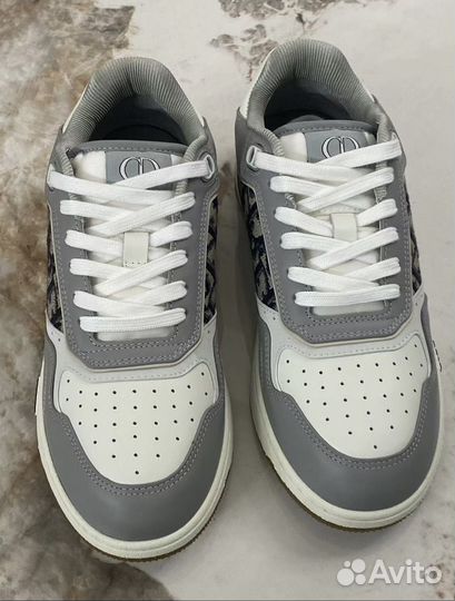 Новые кроссовки Christian Dior