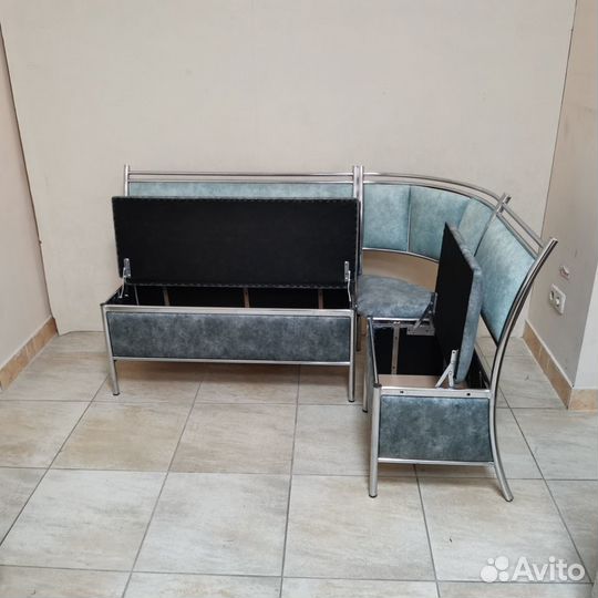 Кухонный уголок металлический хромированный