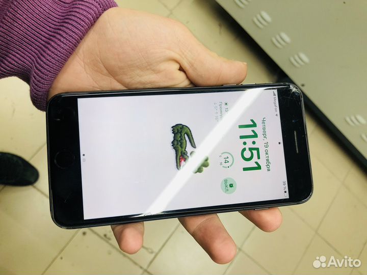 iPhone 8 Plus, 64 ГБ