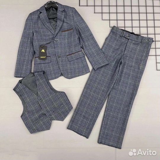 Школьный костюм для мальчика тройка
