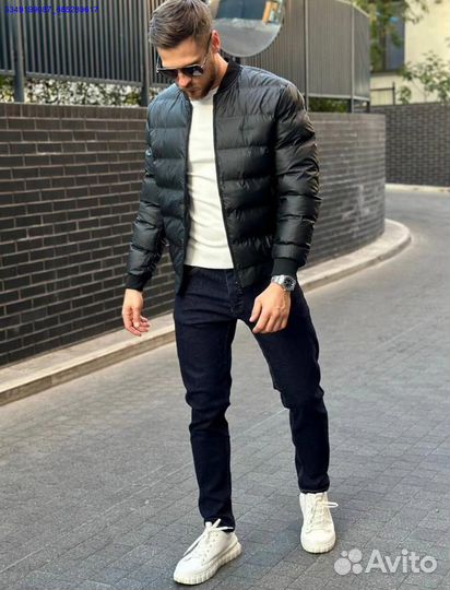 Мужской бомбер от Armani: стиль и комфорт