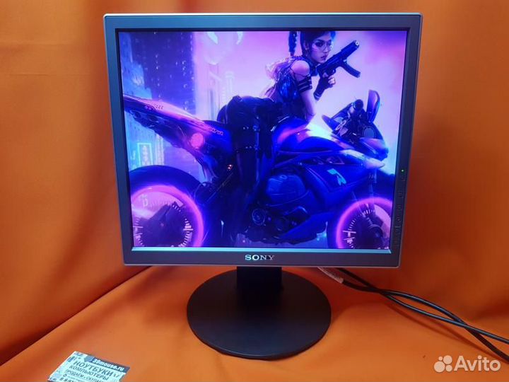 Лучший Монитор Sony 17 диагональ 75 герц