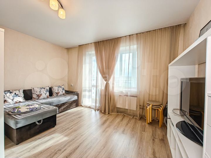 2-к. квартира, 56 м², 7/18 эт.