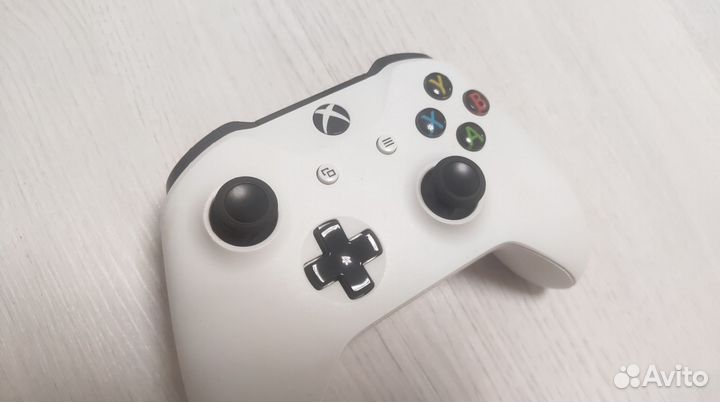 Геймпад Xbox One S