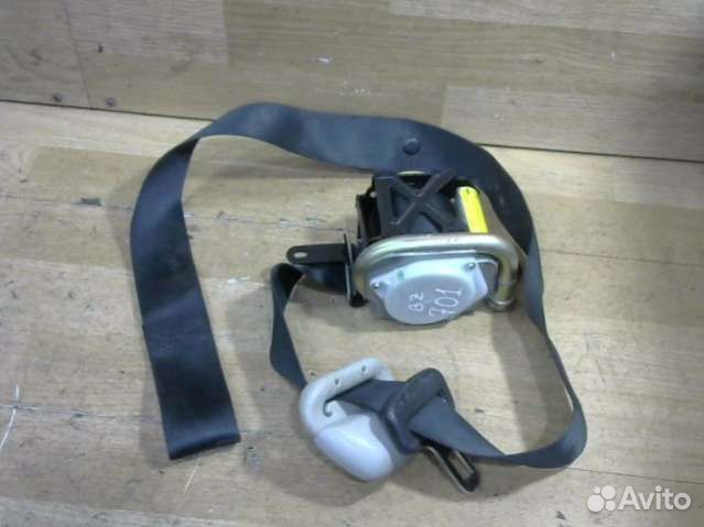 Ремень безопасности передний правый Toyota Corolla