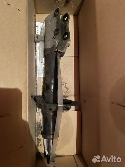 Передние Стойки амортизаторов в сборе mazda cx7