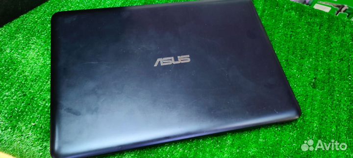 Ноутбук Asus E402Y
