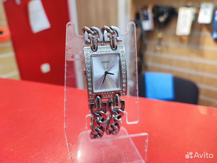 Часы наручные. Guess