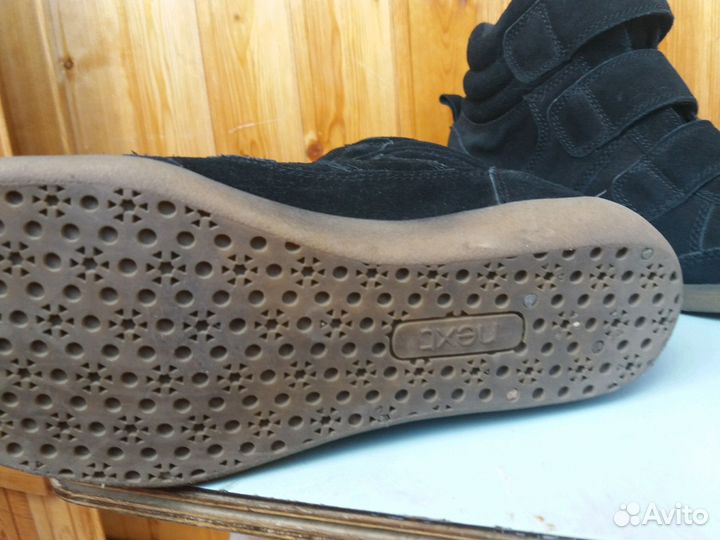 Сникерсы из замши Next