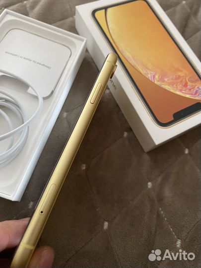 iPhone Xr, 64 ГБ