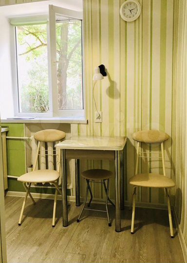 2-к. квартира, 50 м², 1/3 эт.