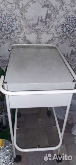 Стоматологический столик