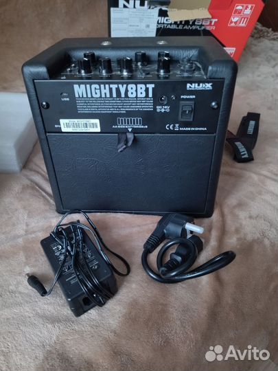 Гитарный комбоусилитель